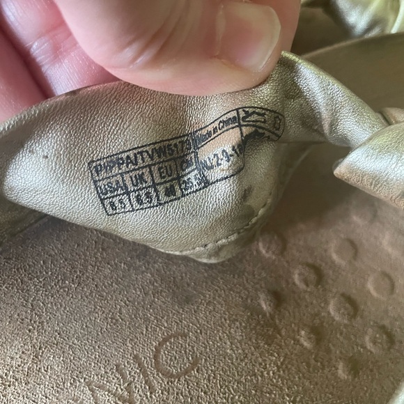 Vionic Orthaheel Pippa Metallic Gold Knot Flip Flop Sandals Size 8.5 - Picture 7 of 7